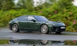 Porsche Panamera 2024 - khi ông chủ mê tốc độ