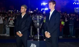 Alcaraz tiến sát số 1 thế giới cuối năm