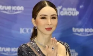 Tòa án Thái Lan phát lệnh bắt nữ tỷ phú chuyển giới